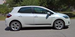 Toyota Auris.jpg